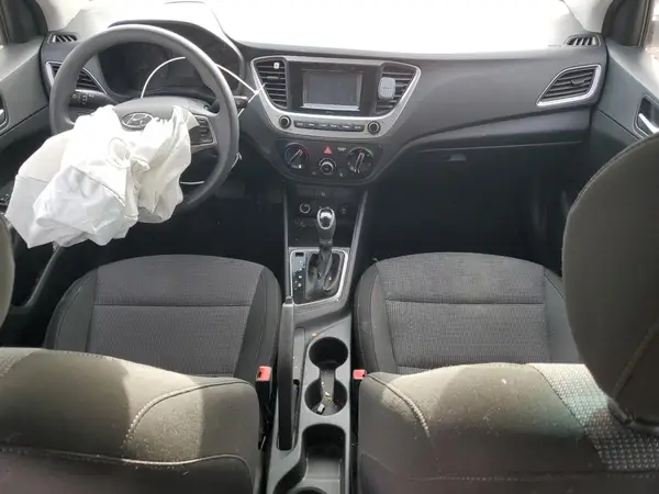 3KPC24A32JE006074 2018 HYUNDAI ACCENT - Image 8