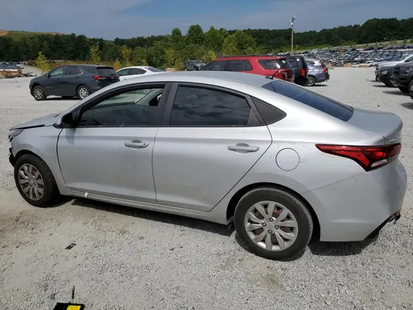 3KPC24A32JE009010 2018 HYUNDAI ACCENT - Image 2