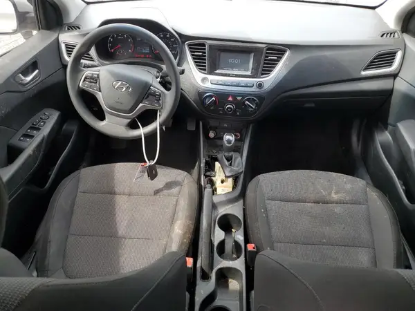 3KPC24A32JE009010 2018 HYUNDAI ACCENT - Image 8