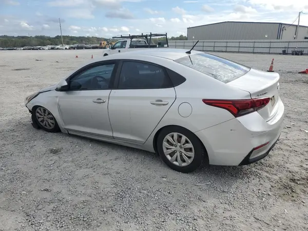 3KPC24A32JE011419 2018 HYUNDAI ACCENT - Image 2