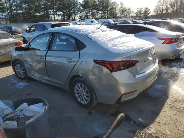 3KPC24A32JE011680 2018 HYUNDAI ACCENT - Image 2
