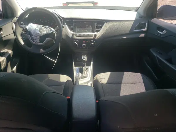 3KPC24A32JE011940 2018 HYUNDAI ACCENT - Image 8