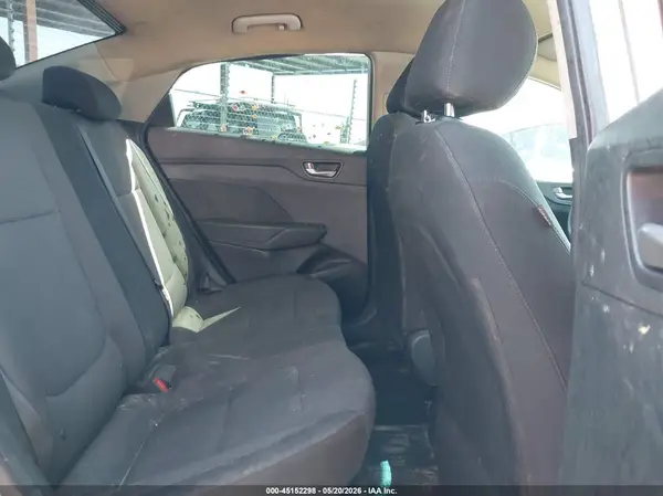 3KPC24A32JE012697 2018 HYUNDAI ACCENT - Image 8
