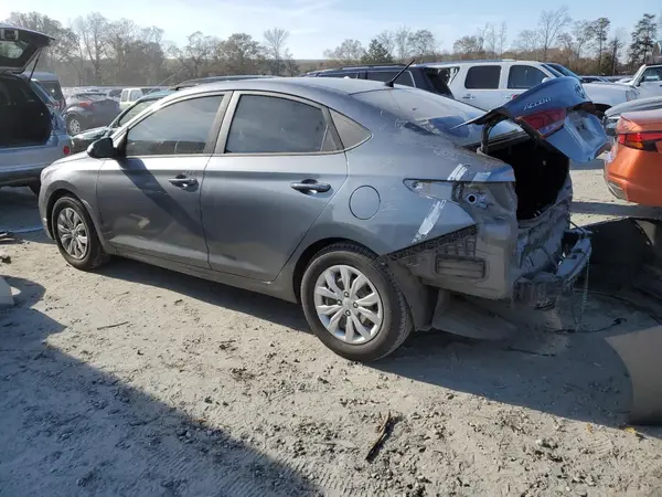 3KPC24A32JE012716 2018 HYUNDAI ACCENT - Image 2