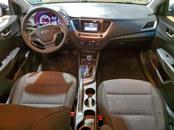 3KPC24A32JE013428 2018 HYUNDAI ACCENT - Image 8