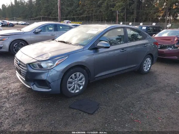 3KPC24A32JE014420 2018 HYUNDAI ACCENT - Image 2