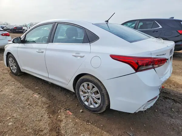 3KPC24A32JE017480 2018 HYUNDAI ACCENT - Image 2