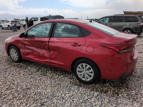 3KPC24A32JE017608 2018 HYUNDAI ACCENT - Image 2