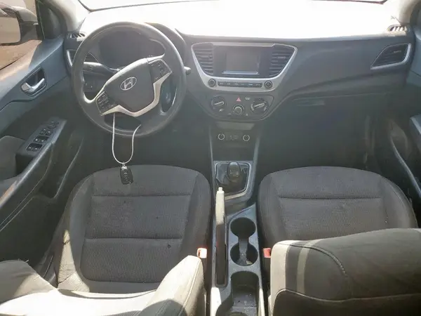 3KPC24A32JE018161 2018 HYUNDAI ACCENT - Image 8