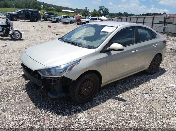 3KPC24A32JE021075 2018 HYUNDAI ACCENT - Image 2