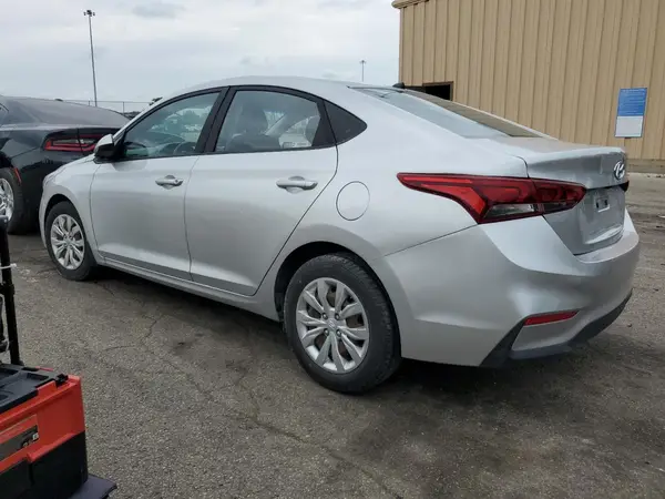 3KPC24A32JE022100 2018 HYUNDAI ACCENT - Image 2