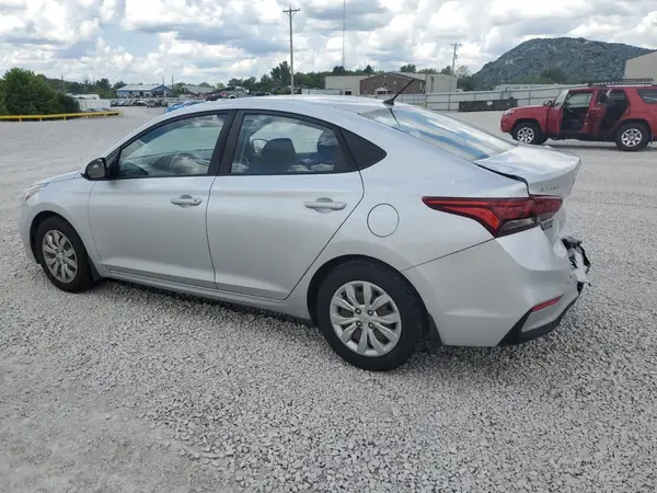 3KPC24A32JE022257 2018 HYUNDAI ACCENT - Image 2