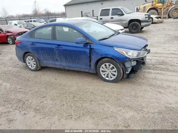 3KPC24A32JE023716 2018 HYUNDAI ACCENT - Image 1