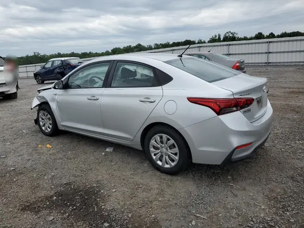 3KPC24A32JE025580 2018 HYUNDAI ACCENT - Image 2