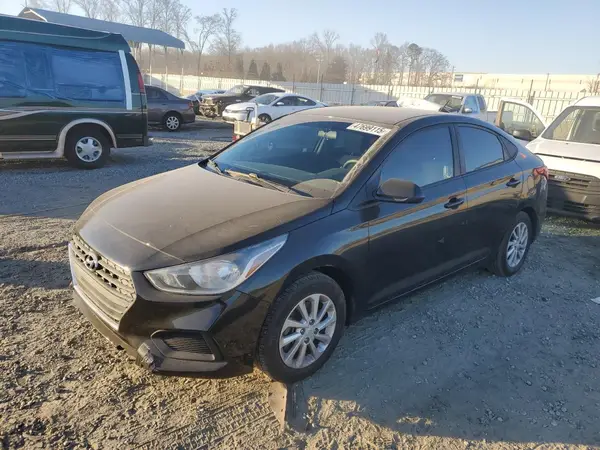 3KPC24A32JE026826 2018 HYUNDAI ACCENT - Image 1