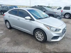 3KPC24A32JE028303 2018 HYUNDAI ACCENT