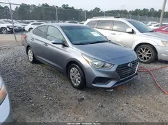 3KPC24A32JE028513 2018 HYUNDAI ACCENT
