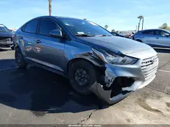 3KPC24A32JE031962 2018 HYUNDAI ACCENT