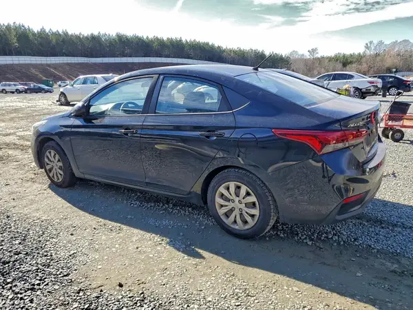3KPC24A32JE033095 2018 HYUNDAI ACCENT - Image 2