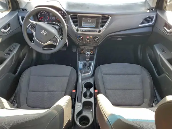 3KPC24A32JE033095 2018 HYUNDAI ACCENT - Image 8