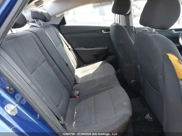 3KPC24A32JE033825 2018 HYUNDAI ACCENT - Image 8