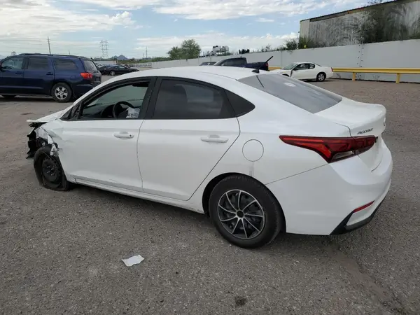3KPC24A32JE034652 2018 HYUNDAI ACCENT - Image 2