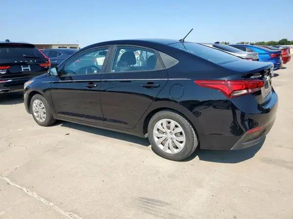 3KPC24A32JE035171 2018 HYUNDAI ACCENT - Image 2