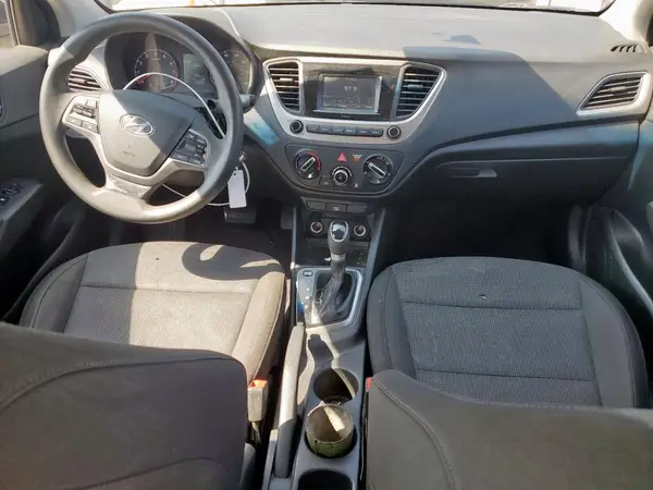 3KPC24A32JE035171 2018 HYUNDAI ACCENT - Image 8