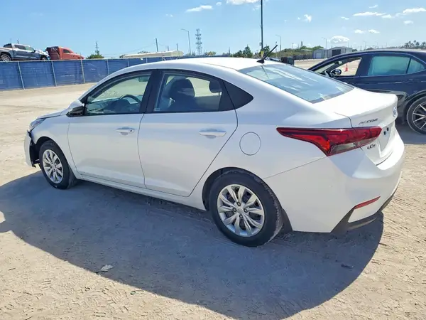 3KPC24A32KE040288 2019 HYUNDAI ACCENT - Image 2