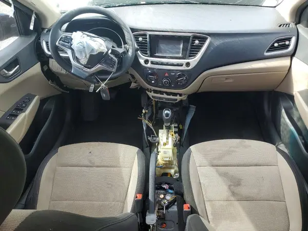 3KPC24A32KE041196 2019 HYUNDAI ACCENT - Image 8