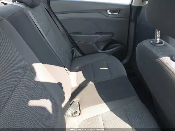 3KPC24A32KE041358 2019 HYUNDAI ACCENT - Image 8