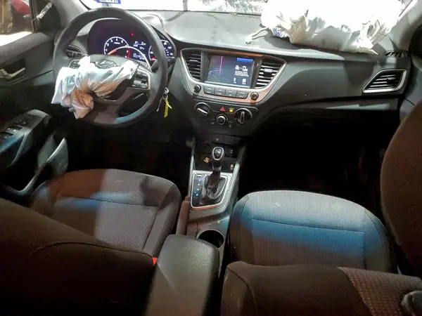 3KPC24A32KE043918 2019 HYUNDAI ACCENT - Image 8