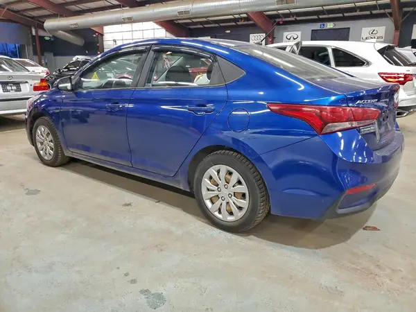 3KPC24A32KE050738 2019 HYUNDAI ACCENT - Image 2