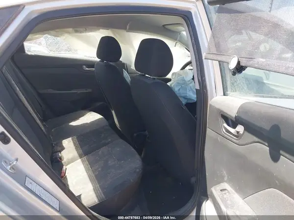 3KPC24A32KE052554 2019 HYUNDAI ACCENT - Image 8