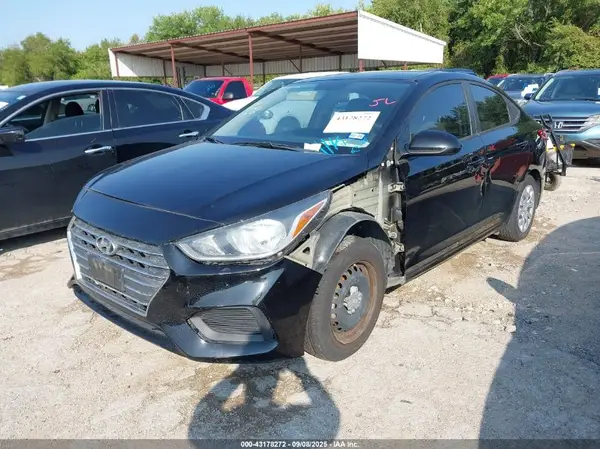 3KPC24A32KE058113 2019 HYUNDAI ACCENT - Image 2