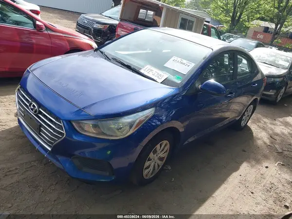 3KPC24A32KE058614 2019 HYUNDAI ACCENT - Image 2