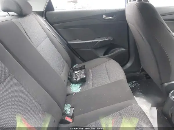 3KPC24A32KE061710 2019 HYUNDAI ACCENT - Image 8