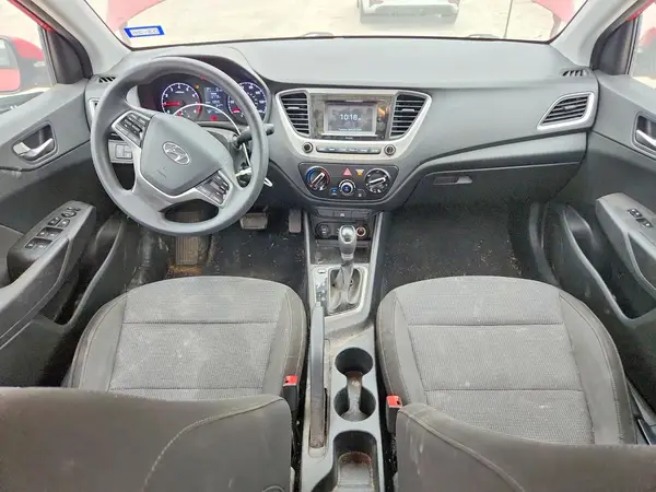 3KPC24A32KE065031 2019 HYUNDAI ACCENT - Image 8