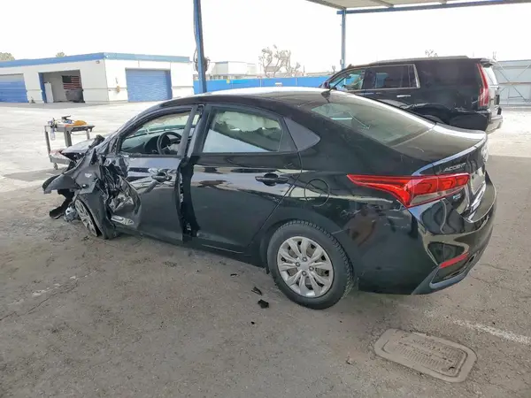 3KPC24A32KE065675 2019 HYUNDAI ACCENT - Image 2