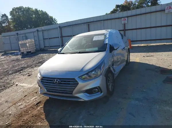 3KPC24A32KE066888 2019 HYUNDAI ACCENT - Image 2