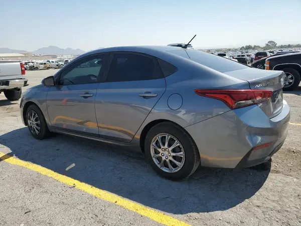 3KPC24A32KE067815 2019 HYUNDAI ACCENT - Image 2