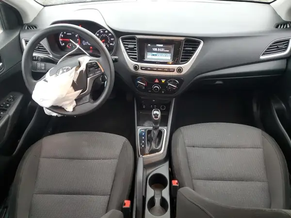 3KPC24A32KE068818 2019 HYUNDAI ACCENT - Image 8