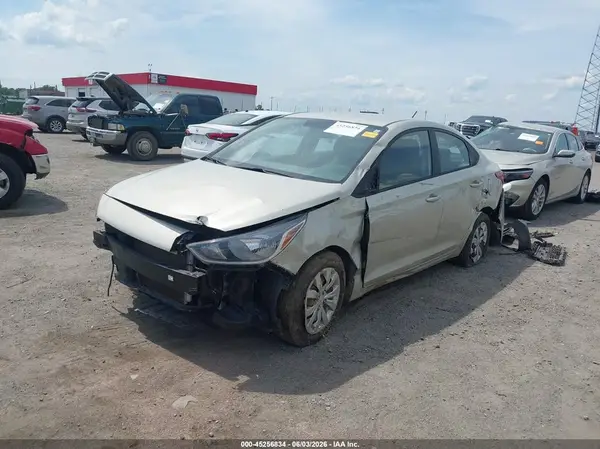 3KPC24A32KE070701 2019 HYUNDAI ACCENT - Image 2