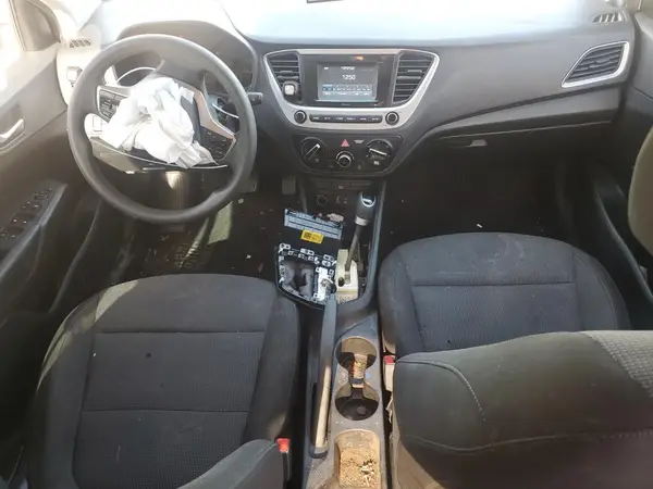 3KPC24A32KE071086 2019 HYUNDAI ACCENT - Image 8