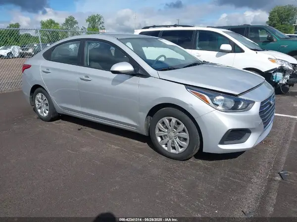 3KPC24A32KE075154 2019 HYUNDAI ACCENT - Image 1
