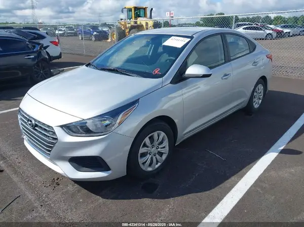 3KPC24A32KE075154 2019 HYUNDAI ACCENT - Image 2