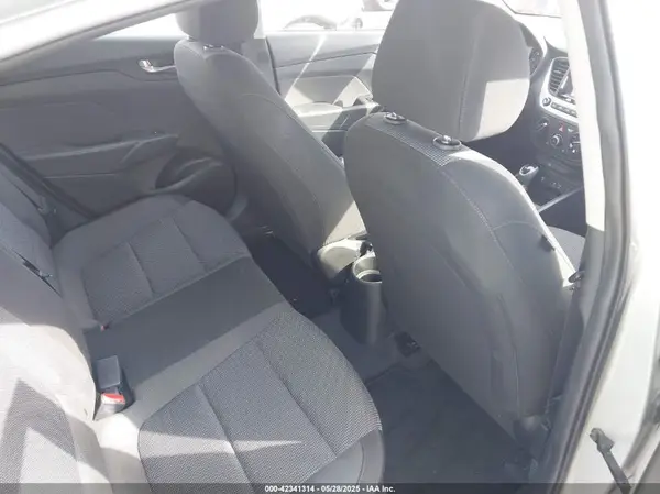 3KPC24A32KE075154 2019 HYUNDAI ACCENT - Image 8