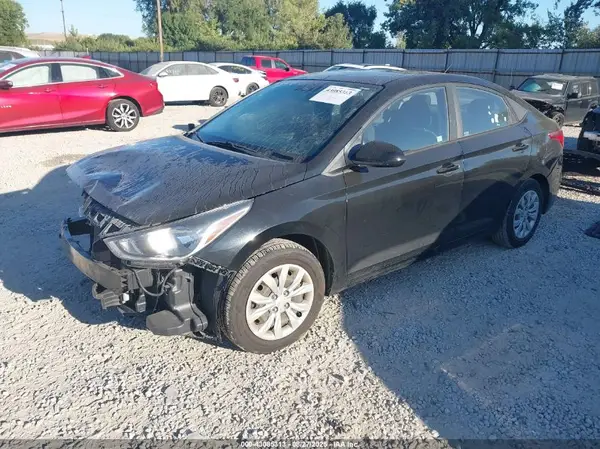 3KPC24A32KE076496 2019 HYUNDAI ACCENT - Image 2