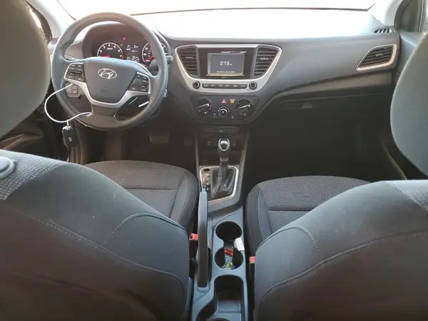 3KPC24A32KE076871 2019 HYUNDAI ACCENT - Image 8