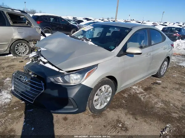 3KPC24A32KE077700 2019 HYUNDAI ACCENT - Image 2